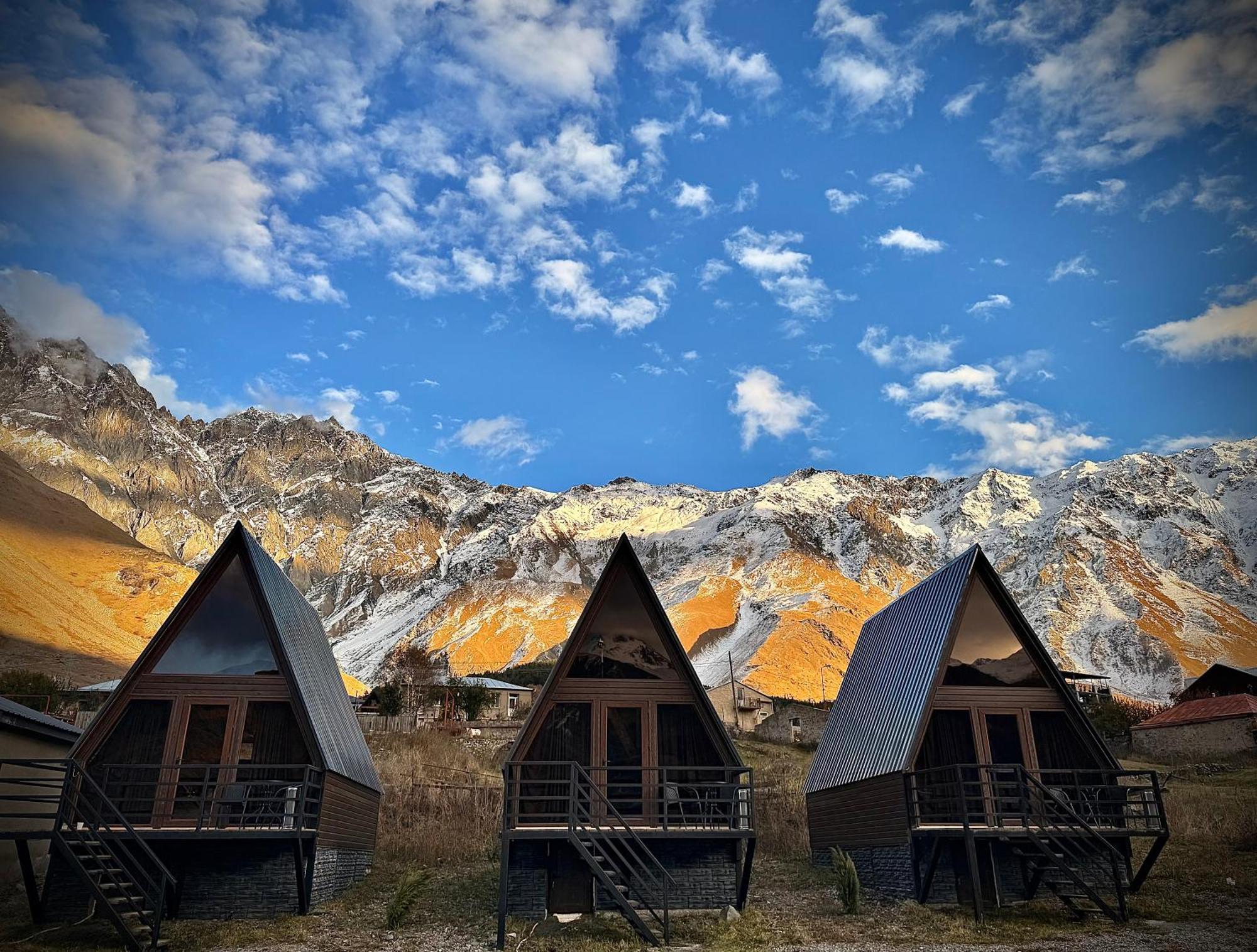 Cottages Dila Степанцмінда Екстер'єр фото